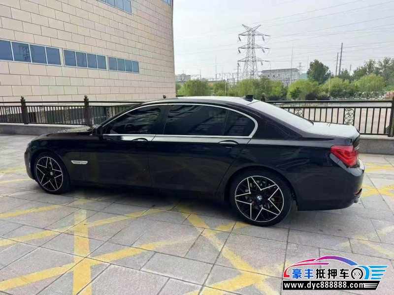 12年宝马7系轿车抵押车出售