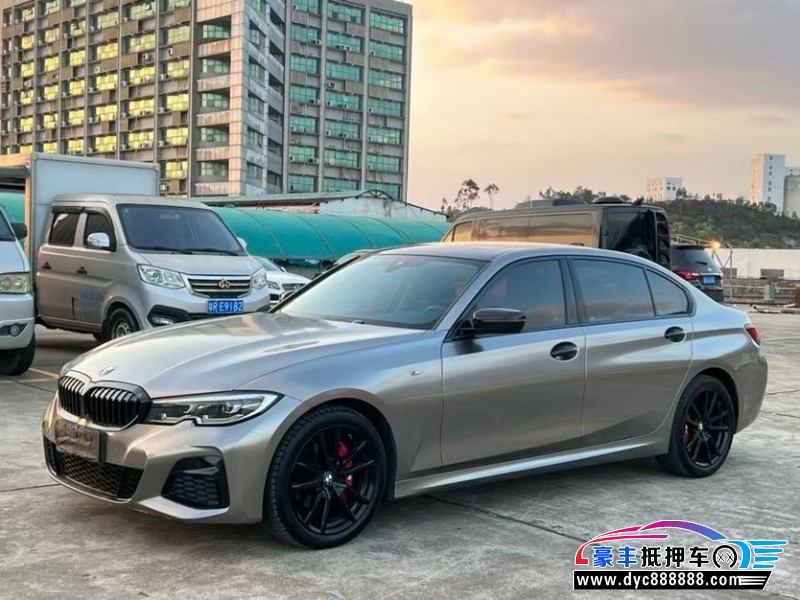 22年宝马3系轿车抵押车出售