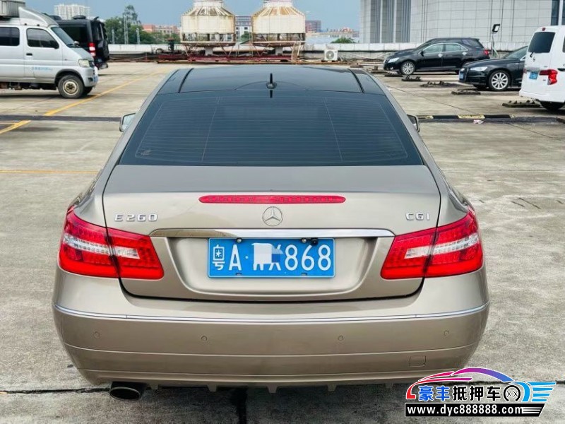 11年奔驰E轿车抵押车出售
