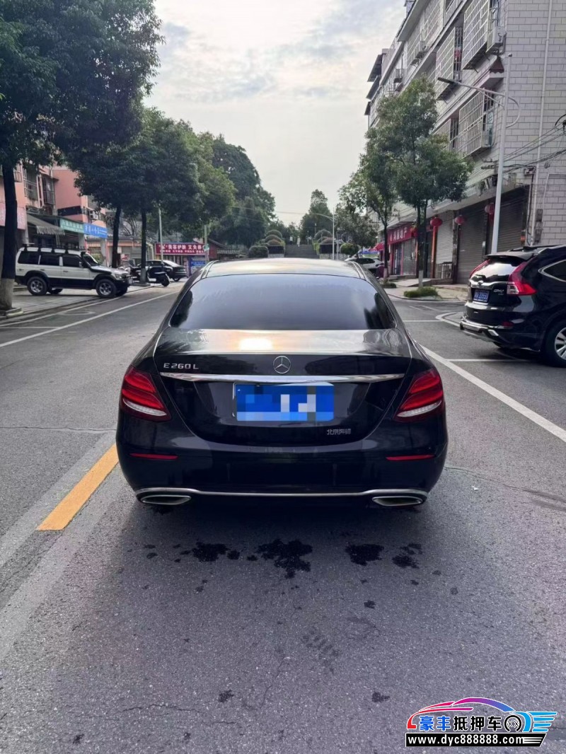 19年奔驰E轿车抵押车出售