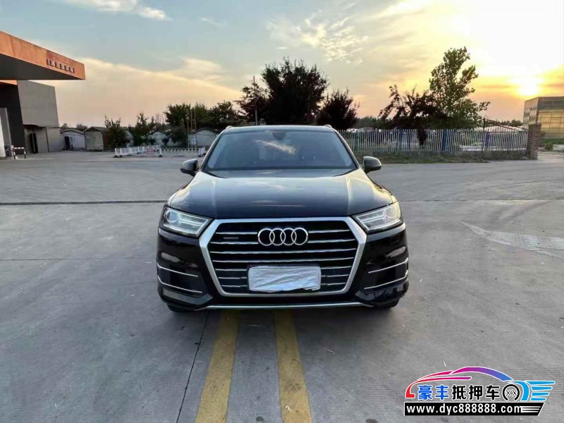 抵押车出售16年奥迪Q7轿车