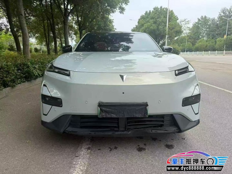 抵押车出售25年长安S05轿车