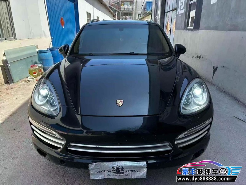 14年保时捷卡宴轿车抵押车出售