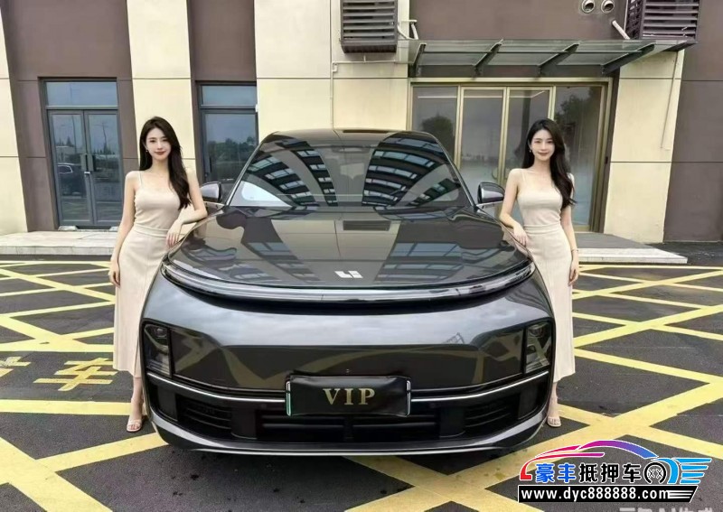 23年理想L8轿车抵押车出售