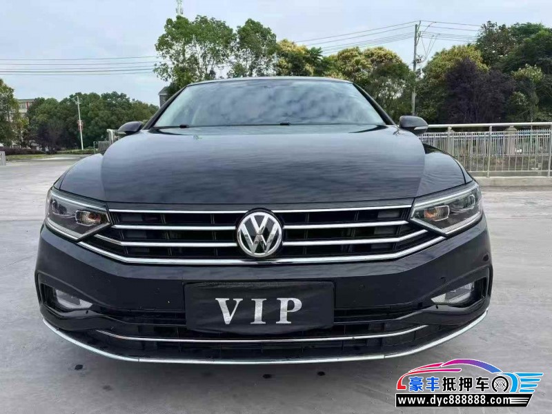抵押车出售20年大众迈腾轿车