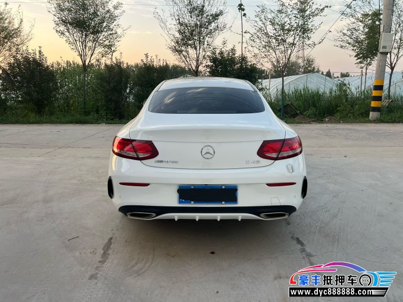 18年奔驰C轿车抵押车出售
