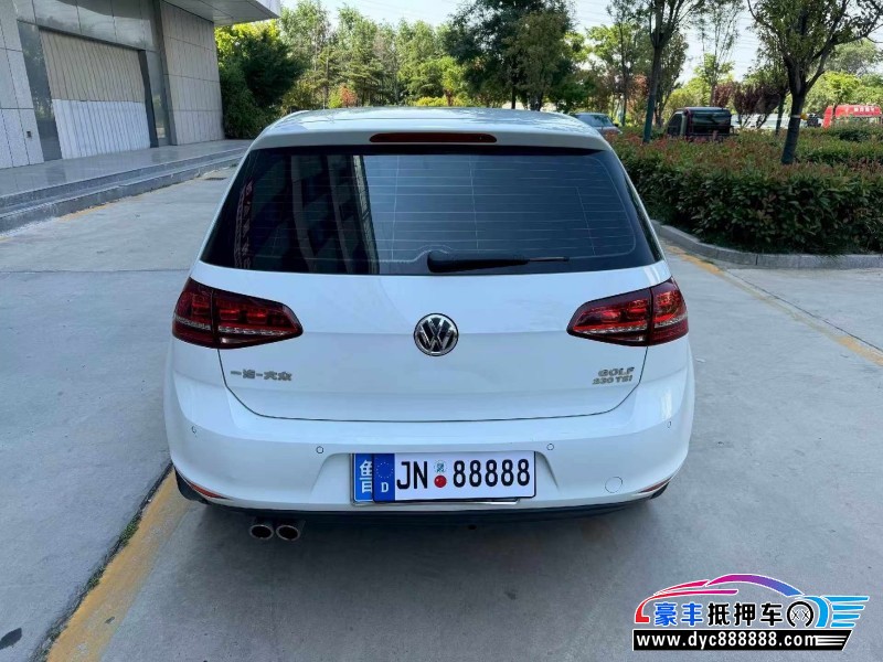 17年大众高尔夫轿车抵押车出售