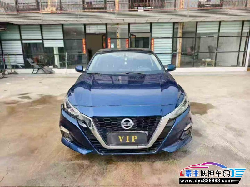 抵押车出售20年日产天籁轿车