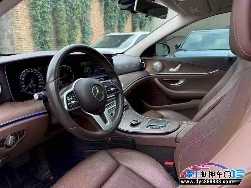 19年奔驰E轿车抵押车出售