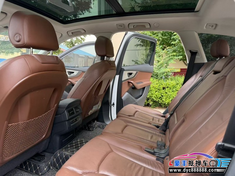 18年奥迪Q7轿车抵押车出售