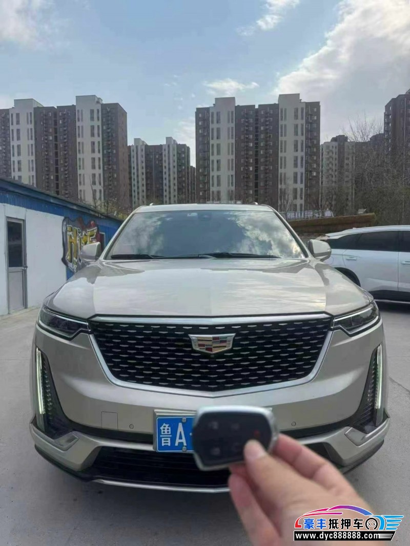 抵押车出售21年凯迪拉克xt6轿车