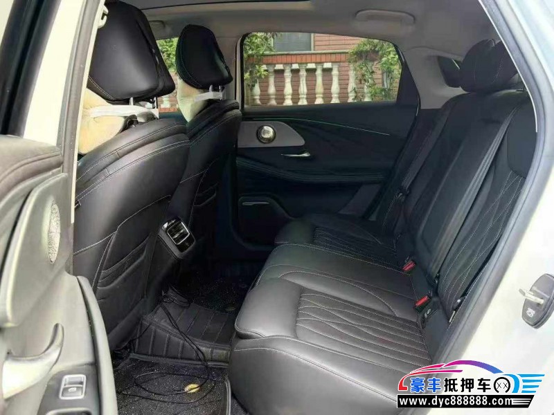 25年奇瑞艾瑞泽轿车抵押车出售