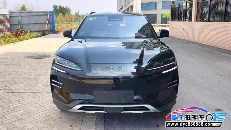 抵押车出售25年比亚迪宋轿车