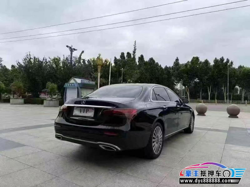 22年奔驰E轿车抵押车出售