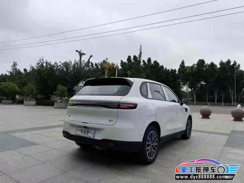 26年零跑B10轿车抵押车出售