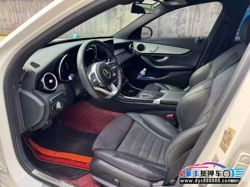 20年奔驰C轿车抵押车出售