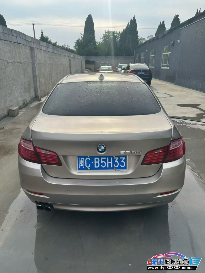 15年宝马5系轿车抵押车出售