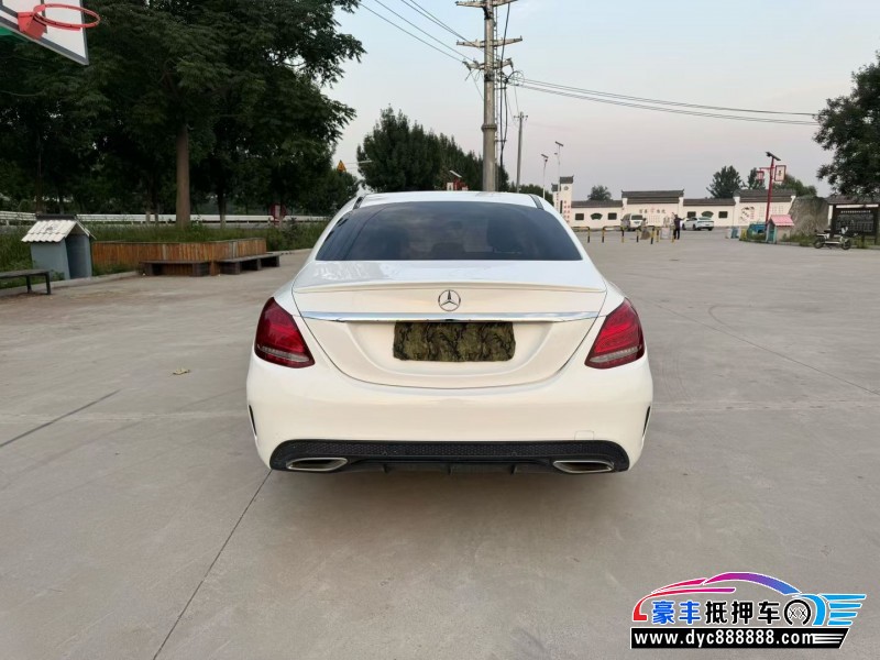 18年奔驰C轿车抵押车出售