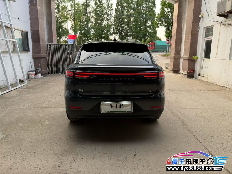 24年零跑C11SUV抵押车出售