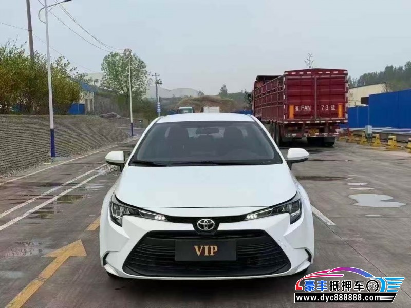 抵押车出售23年丰田雷凌轿车