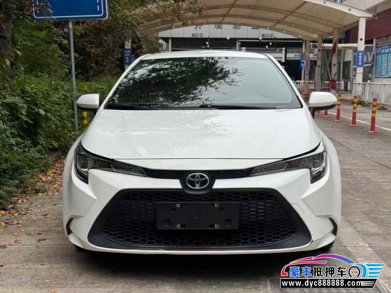 抵押车出售22年丰田雷凌轿车