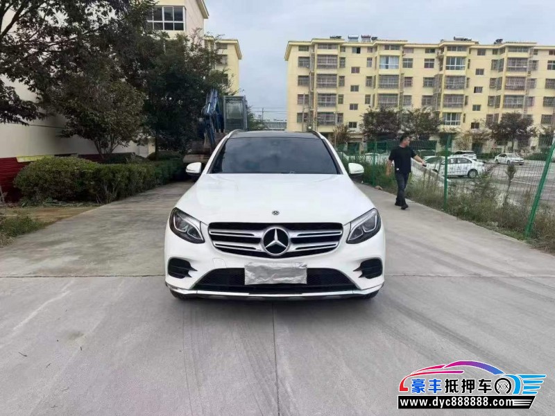 17年奔驰GLC轿车抵押车出售
