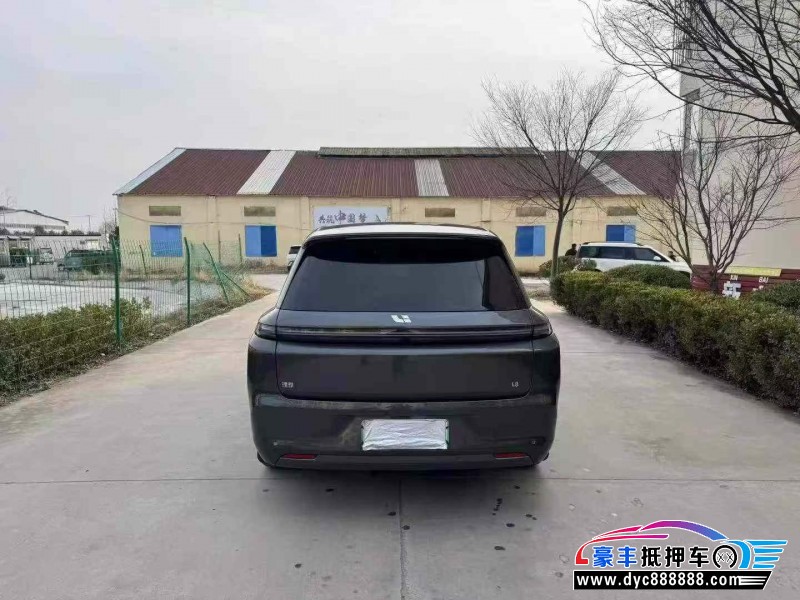 23年理想L8轿车抵押车出售