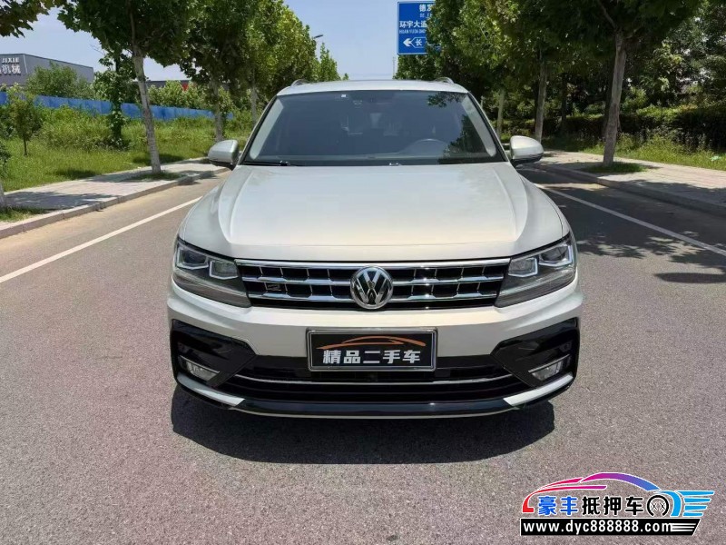 抵押车出售21年大众途观L轿车