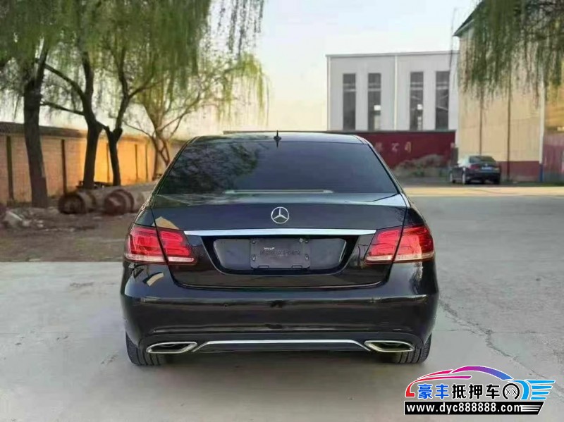 15年奔驰E轿车抵押车出售