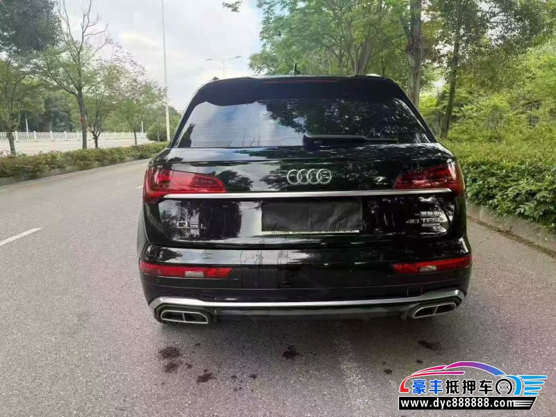 21年奥迪Q5轿车抵押车出售