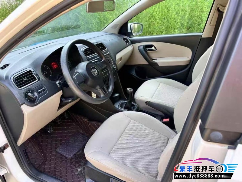 12年大众polo轿车抵押车出售