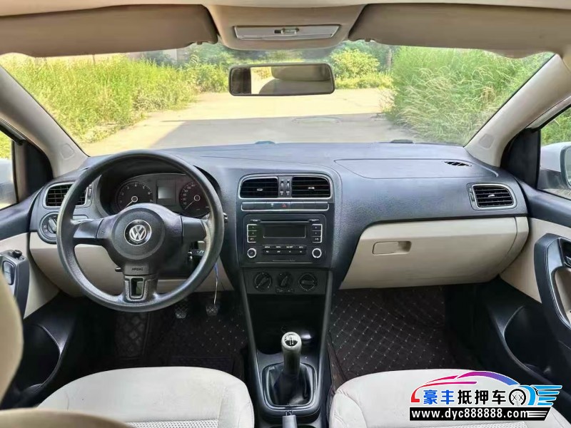 12年大众polo轿车抵押车出售