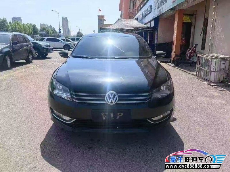 抵押车出售14年大众帕萨特轿车