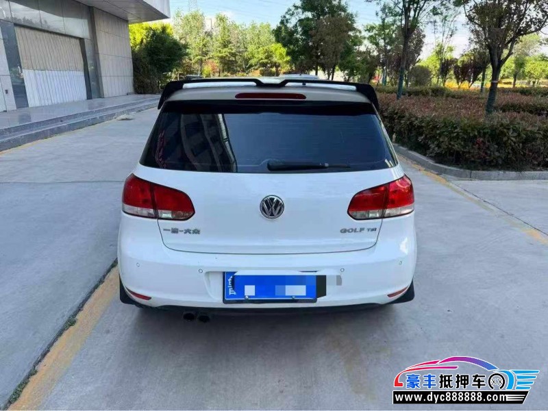 14年大众高尔夫轿车抵押车出售