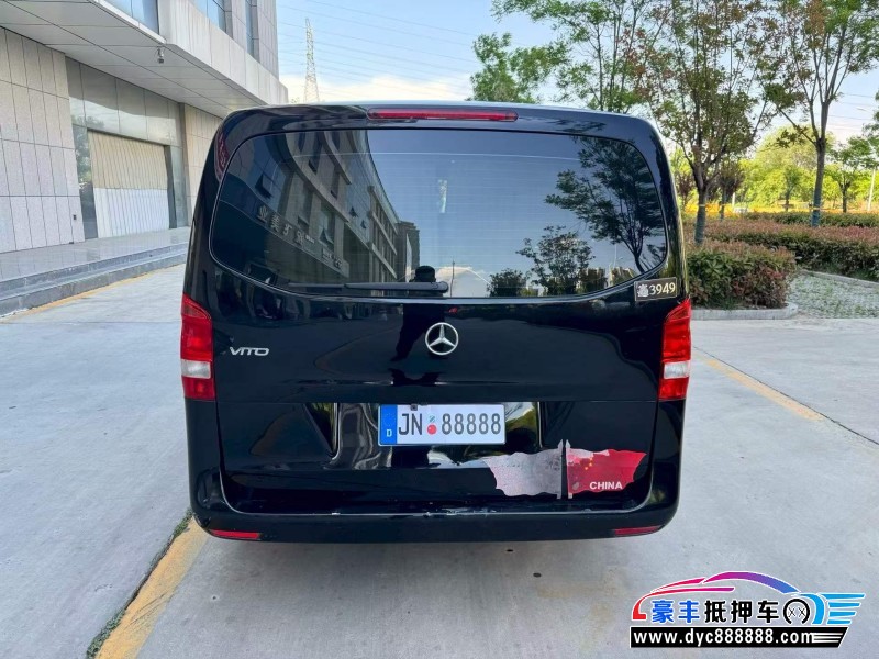 20年奔驰威霆轿车抵押车出售