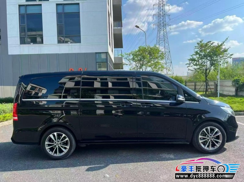 20年奔驰V轿车抵押车出售