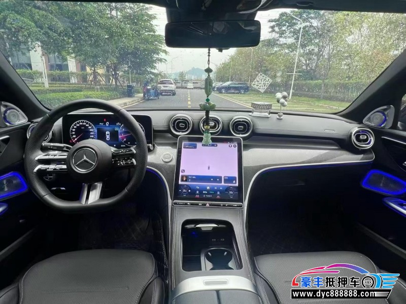 23年奔驰C轿车抵押车出售