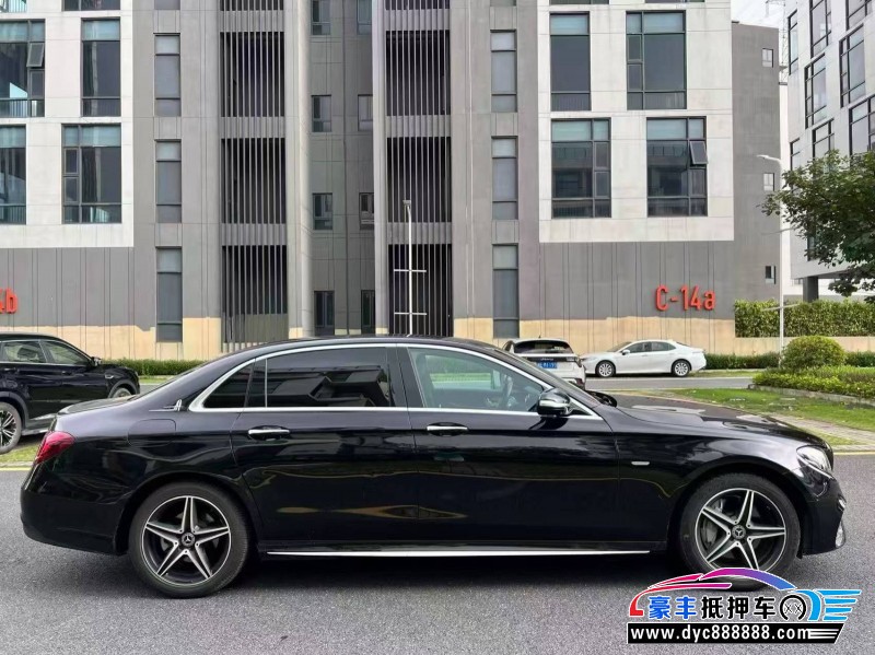 20年奔驰E轿车抵押车出售