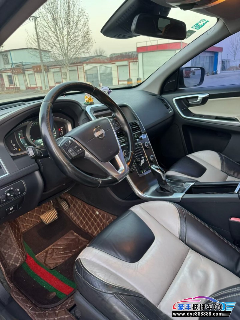 14年沃尔沃XC60轿车抵押车出售