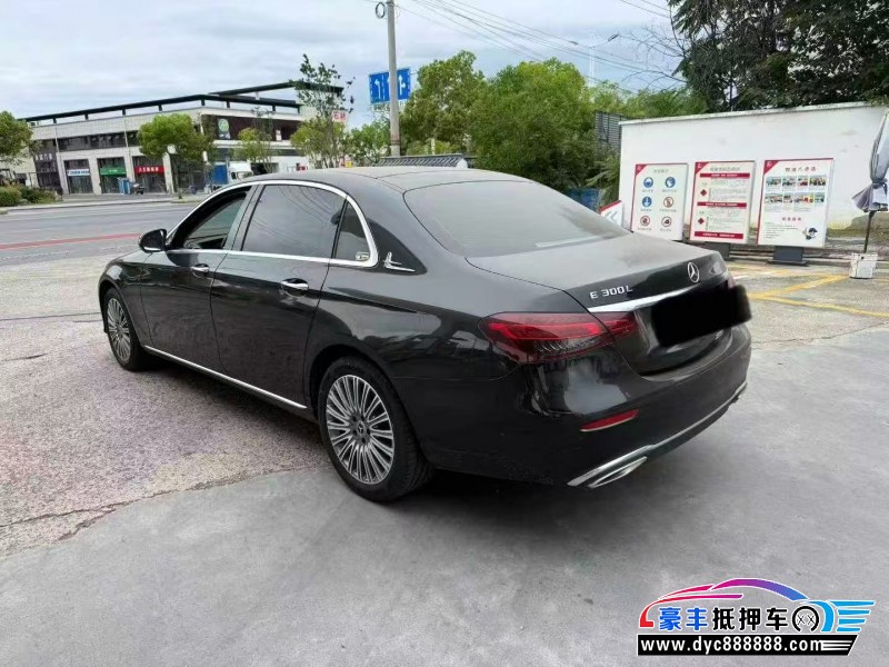 23年奔驰E轿车抵押车出售