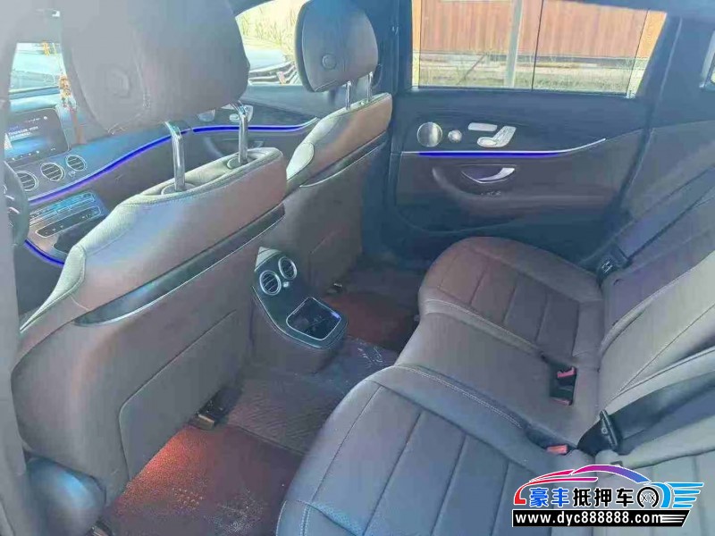23年奔驰E轿车抵押车出售