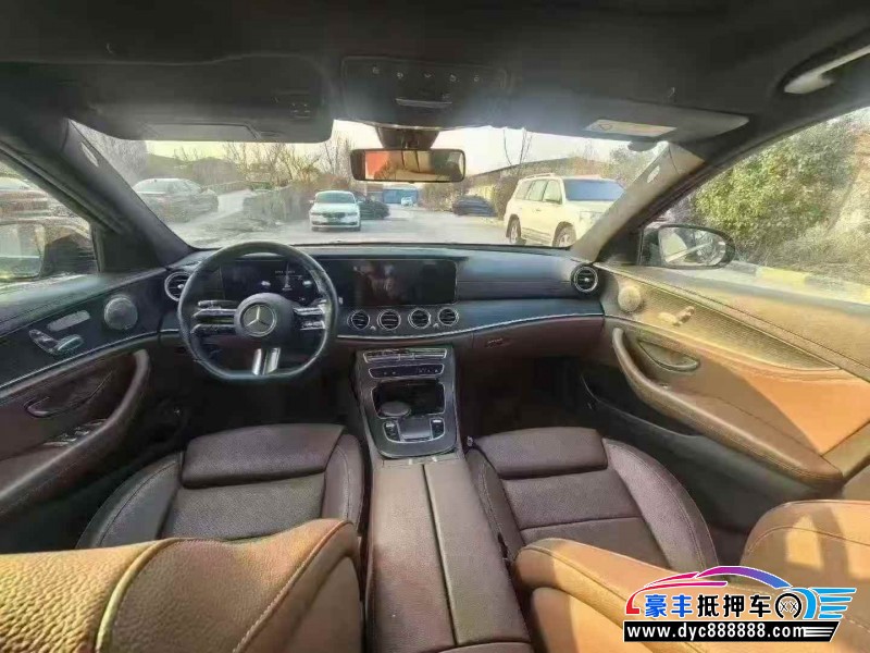 22年奔驰E轿车抵押车出售