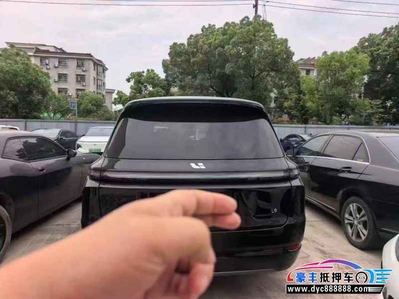 23年理想L9轿车抵押车出售