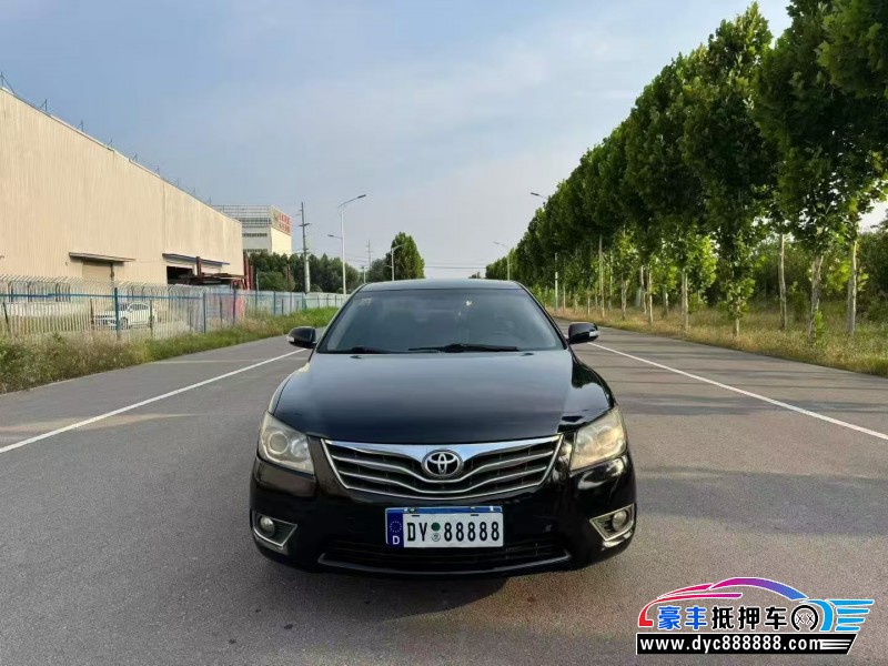 抵押车出售13年丰田凯美瑞轿车