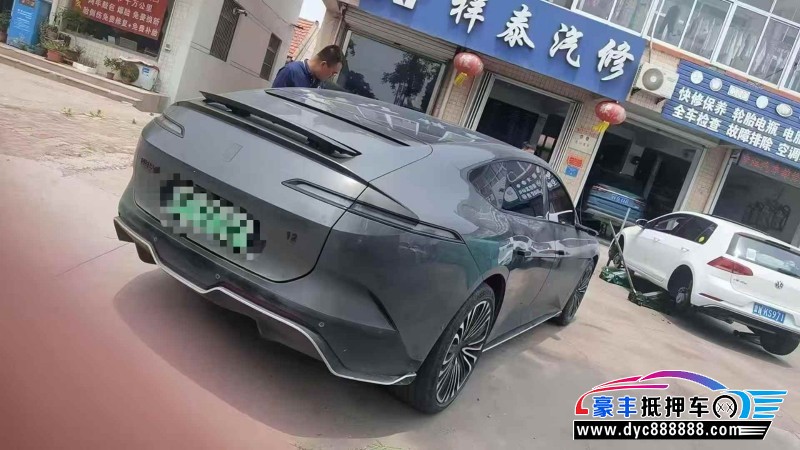 24年阿维塔12轿车抵押车出售