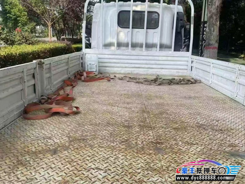 25年一汽解放轿车抵押车出售