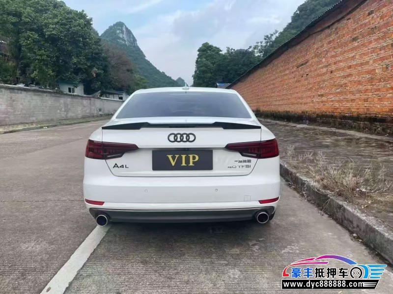 18年奥迪A4L轿车抵押车出售