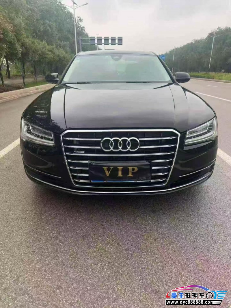 抵押车出售14年奥迪A8L轿车