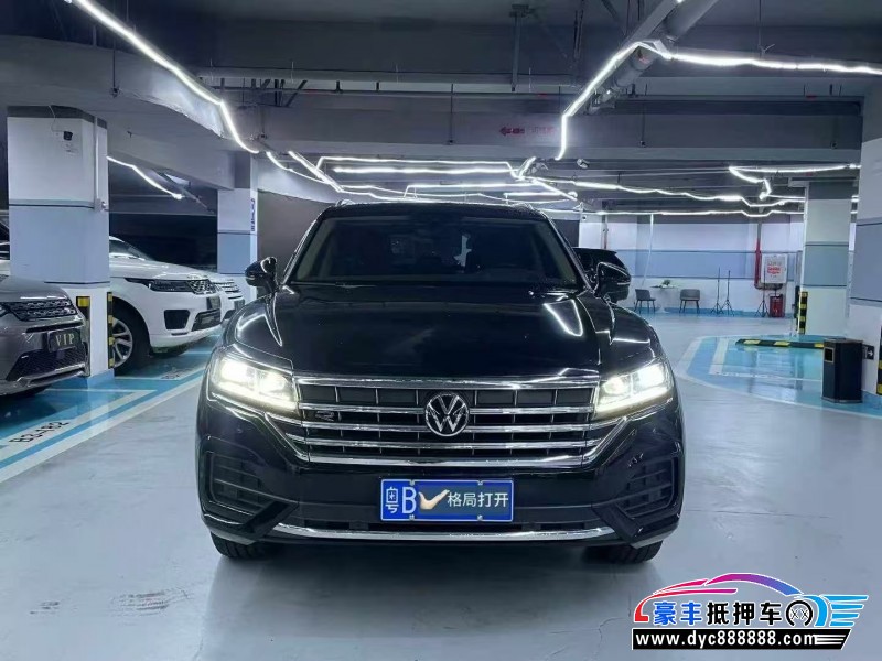 抵押车出售24年大众途锐轿车