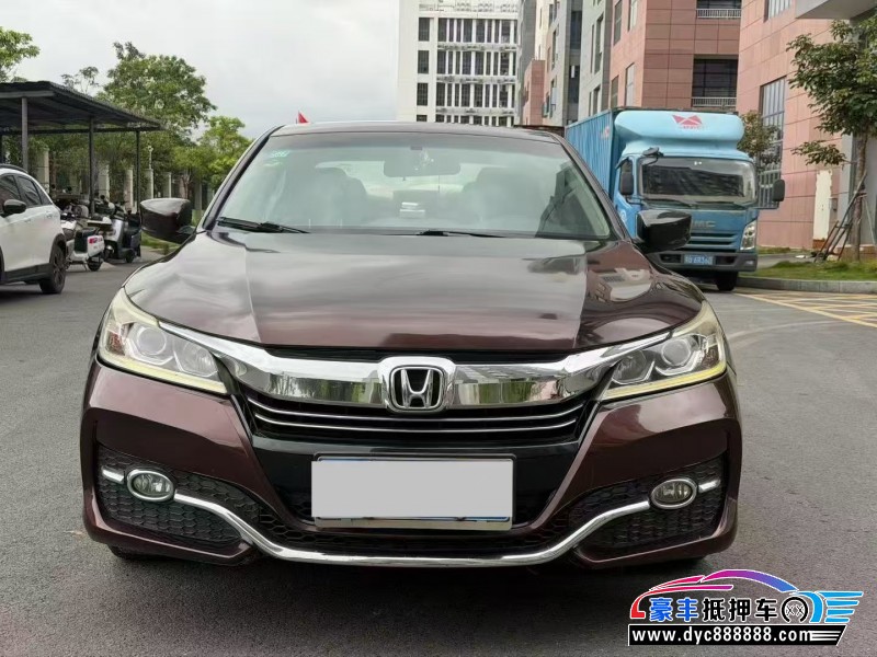 抵押车出售16年本田雅阁轿车